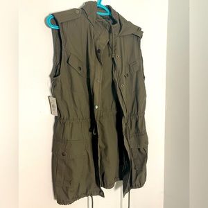 NWT Military Style Vest